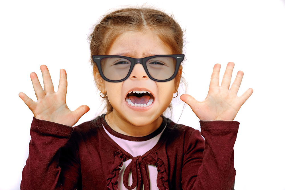 children wear contact lenses